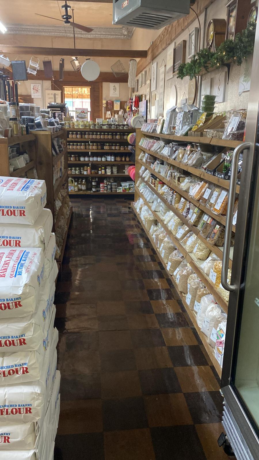 Bulk foods and baking aisle